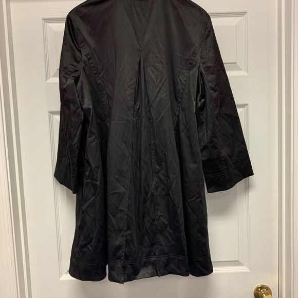 Madison Black Satin Swing Back Metal Buckle Trench Coat sz 16 - Picture 4 of 6